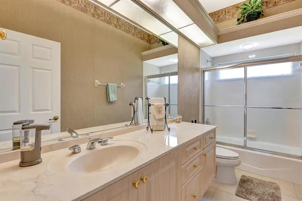 $960,000 | 10005 Cherry Hills Ave Circle, Bradenton, FL 34202