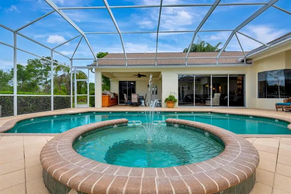 $960,000 | 10005 Cherry Hills Ave Circle, Bradenton, FL 34202