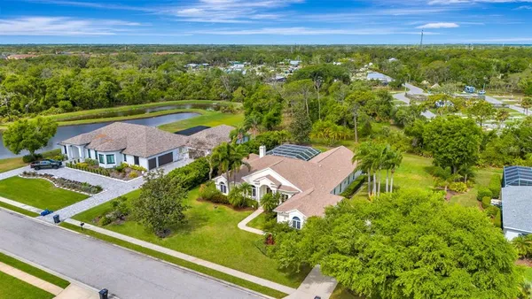$960,000 | 10005 Cherry Hills Ave Circle, Bradenton, FL 34202
