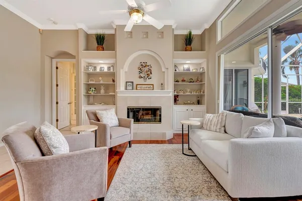 $960,000 | 10005 Cherry Hills Ave Circle, Bradenton, FL 34202