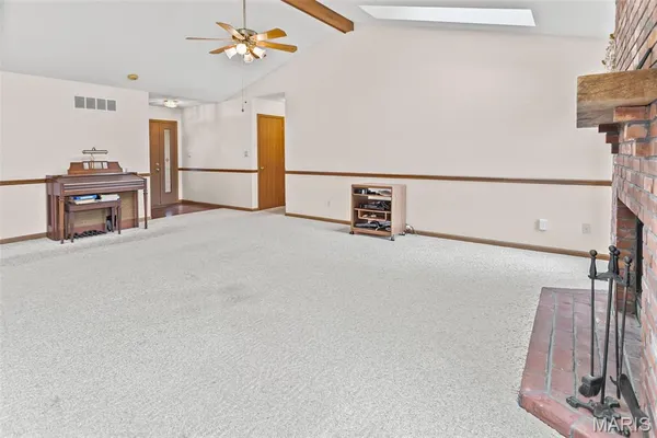 $210,000 | 201 Barry Street, Hardin, IL 62047