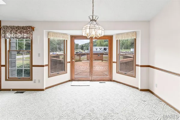 $210,000 | 201 Barry Street, Hardin, IL 62047