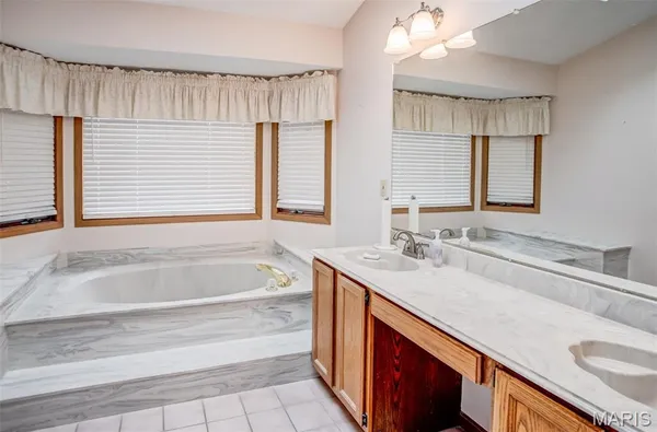 $210,000 | 201 Barry Street, Hardin, IL 62047