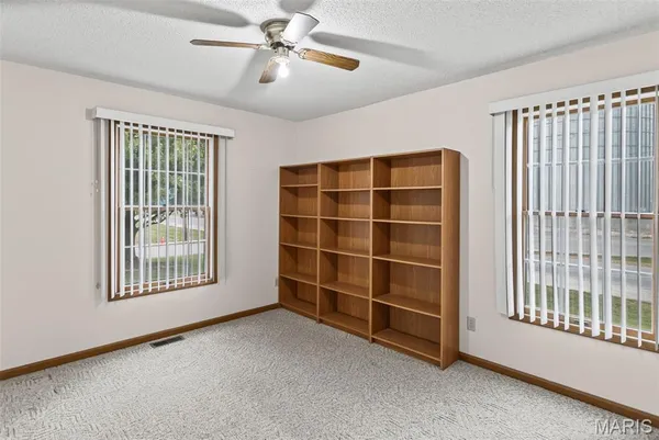 $210,000 | 201 Barry Street, Hardin, IL 62047