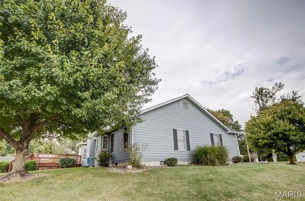 $210,000 | 201 Barry Street, Hardin, IL 62047