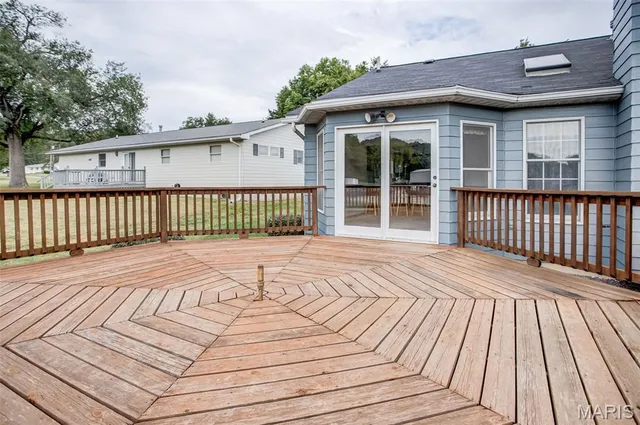 $210,000 | 201 Barry Street, Hardin, IL 62047