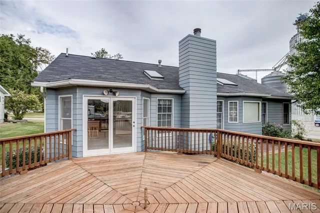 $210,000 | 201 Barry Street, Hardin, IL 62047