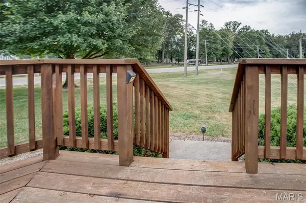 $210,000 | 201 Barry Street, Hardin, IL 62047