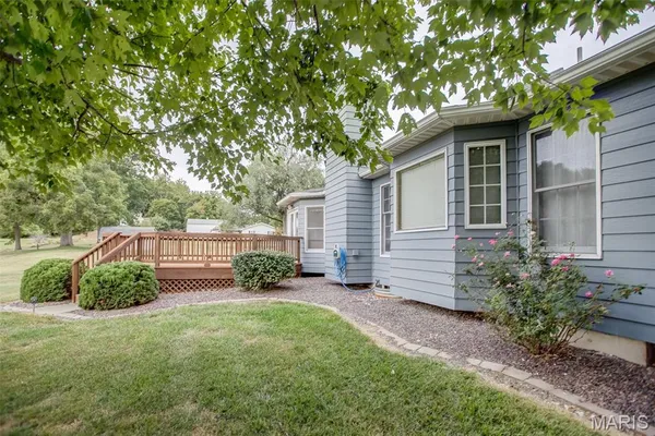 $210,000 | 201 Barry Street, Hardin, IL 62047