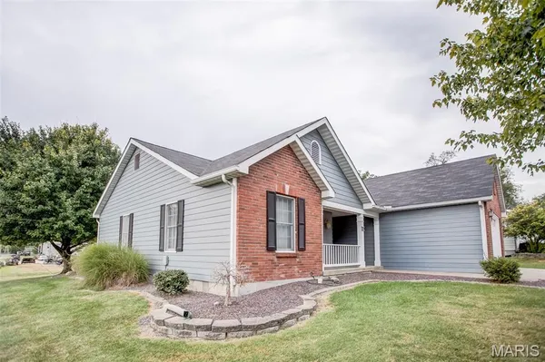 $210,000 | 201 Barry Street, Hardin, IL 62047