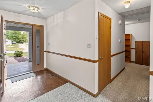 $210,000 | 201 Barry Street, Hardin, IL 62047