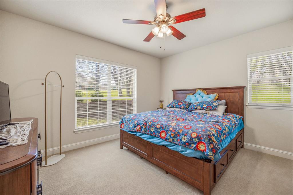 137 North Natural Spring Lane Azle, TX 76020 - Photo 8 of 39