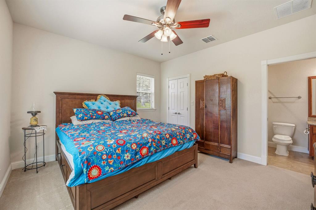 137 North Natural Spring Lane Azle, TX 76020 - Photo 9 of 39