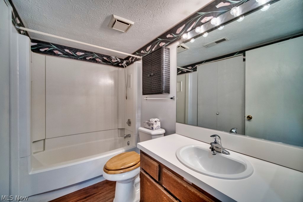 22938 Mastick Road, Unit 104 Fairview Park, OH 44126 - Photo 24 of 29
