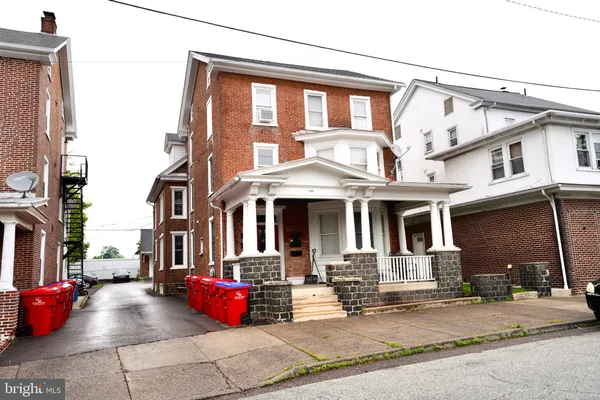 $1,200 | 15 North Front Street, Unit 4, Souderton, PA 18964