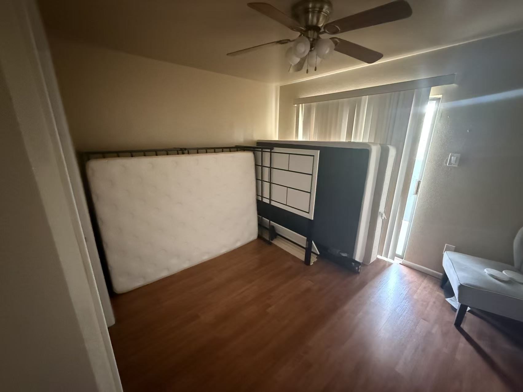 3075 Walnut Bend Lane, Unit 36 Houston, TX 77042 - Photo 3 of 9