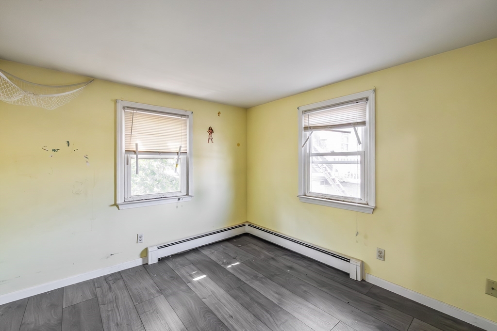 34 Allen Street Chicopee, MA 01020 - Photo 13 of 30