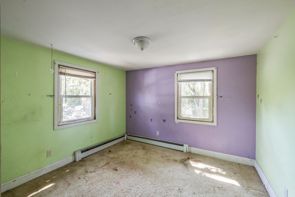 34 Allen Street Chicopee, MA 01020 - Photo 20 of 30