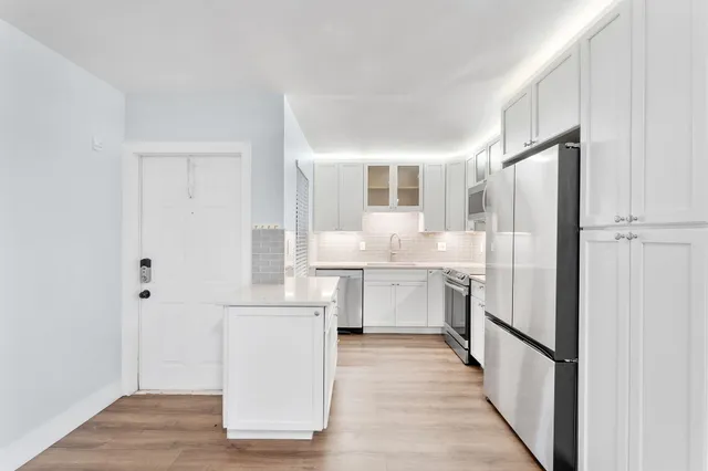 $2,550 | 2800 Palmwood Terrace, Unit 119, Boca Raton, FL 33431