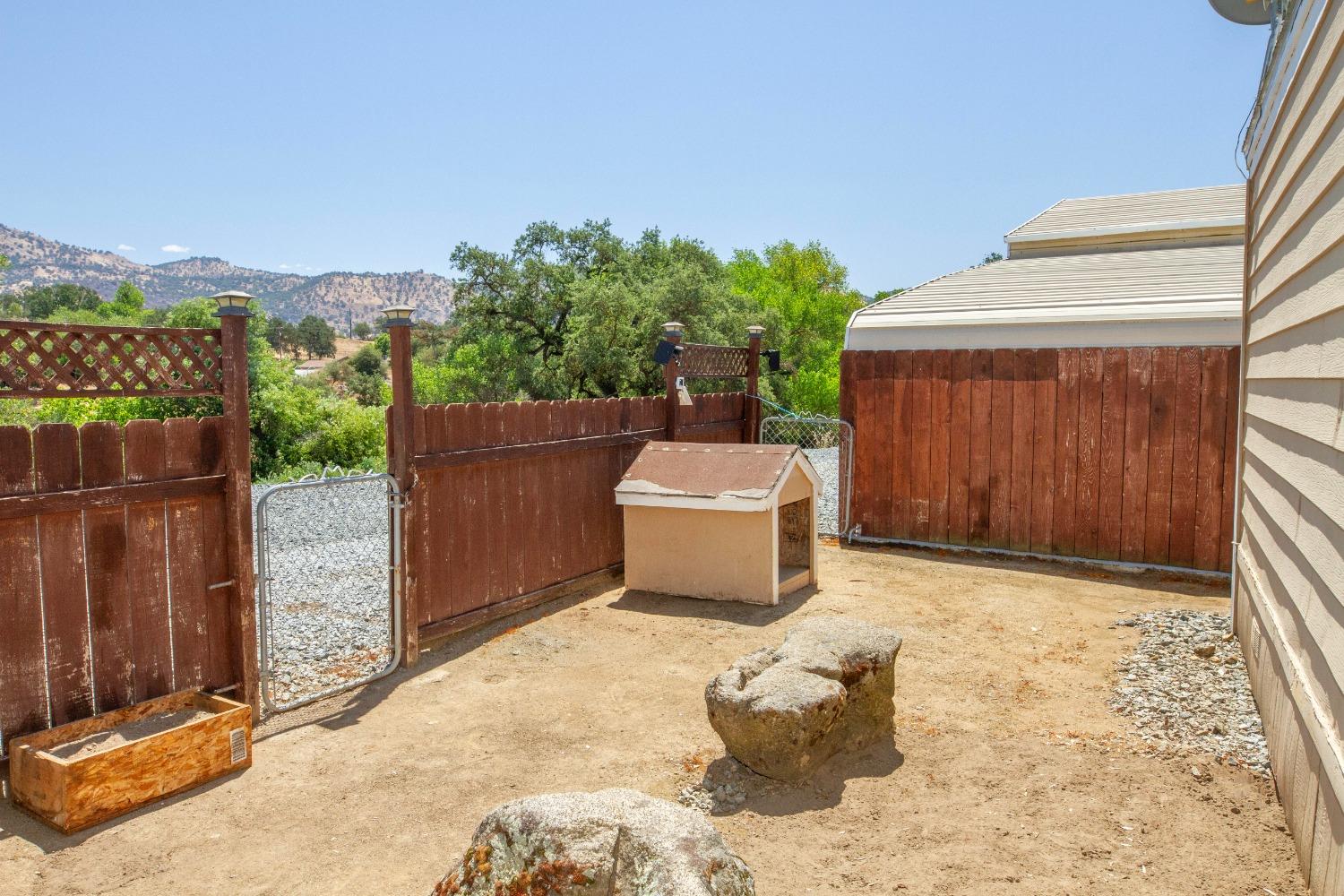 36830 Ripple Lane Squaw Valley, CA 93675 - Photo 40 of 54 Gallery Image 40