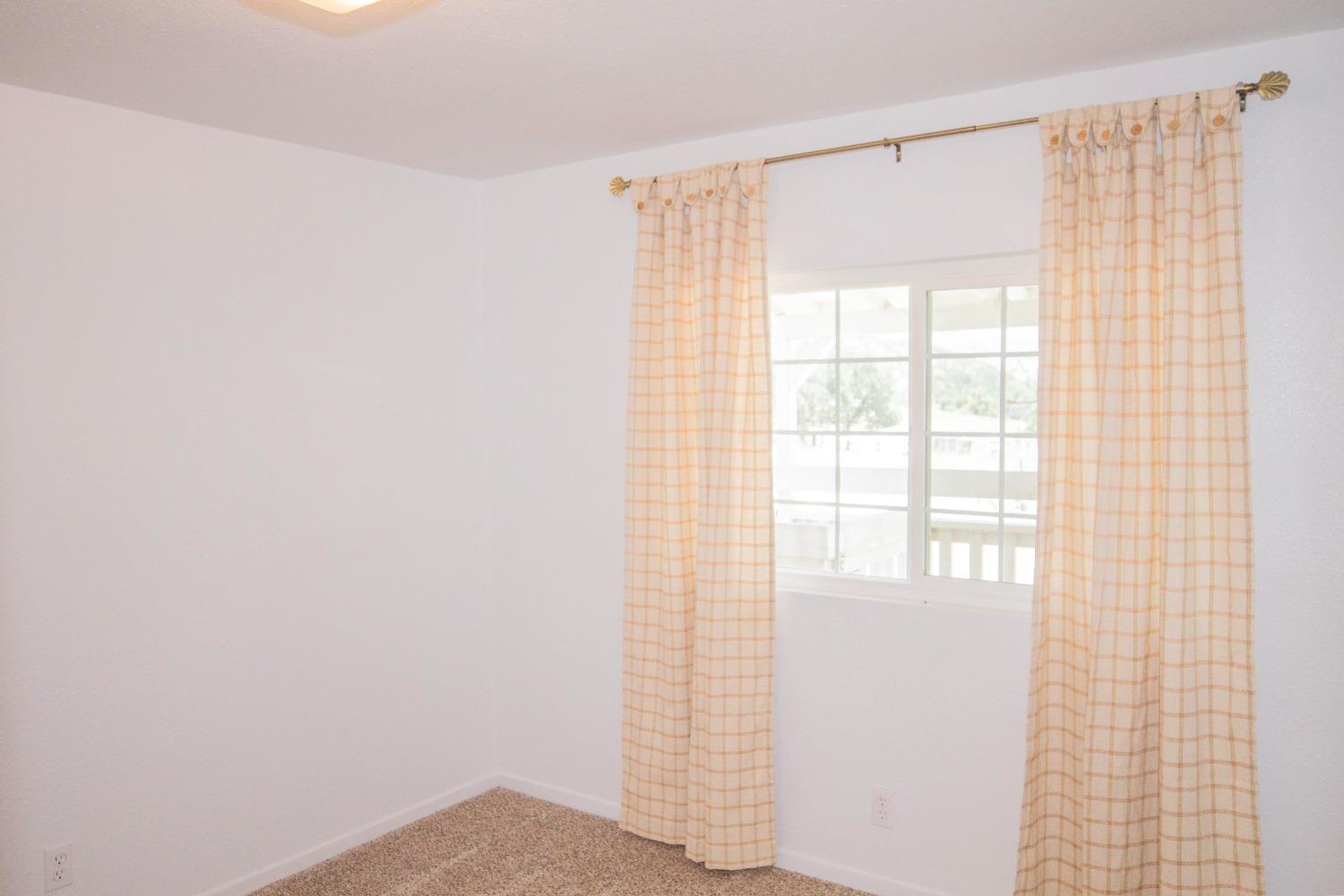 36830 Ripple Lane Squaw Valley, CA 93675 - Photo 6 of 54 Gallery Image 6