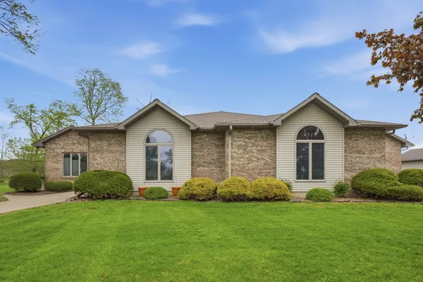 $389,000 | 1009 Melody Hills, Fulton, IL 61252