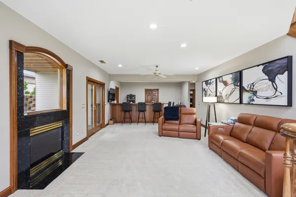 $389,000 | 1009 Melody Hills, Fulton, IL 61252