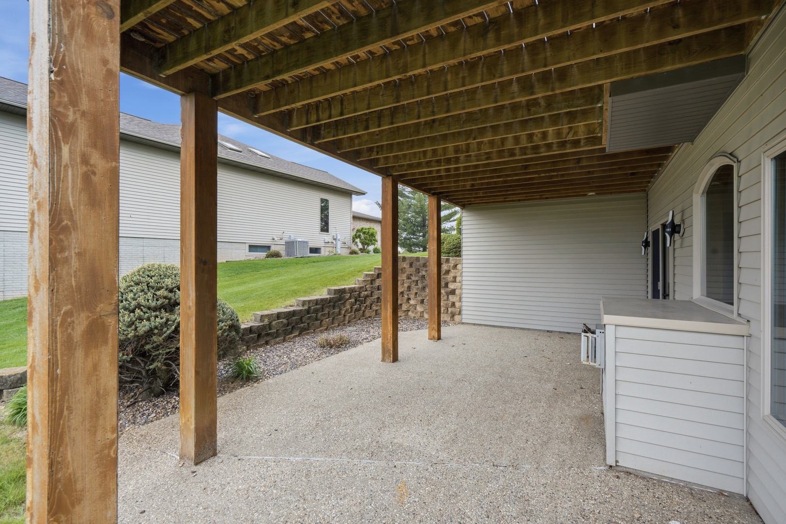 1009 Melody Hills Fulton, IL 61252 - Photo 46 of 51 a view of a porch