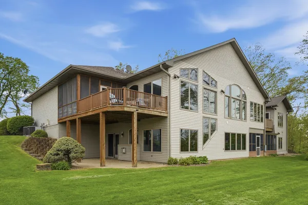 $389,000 | 1009 Melody Hills, Fulton, IL 61252