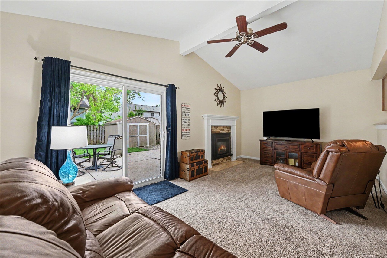 42967 Saxony Road Canton, MI 48187 - Photo 8 of 27