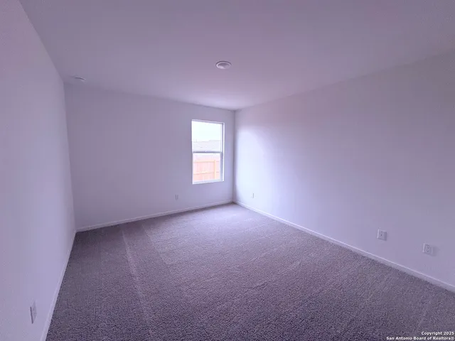 $1,375 | 5705 Mangas Circle, Seguin, TX 78155