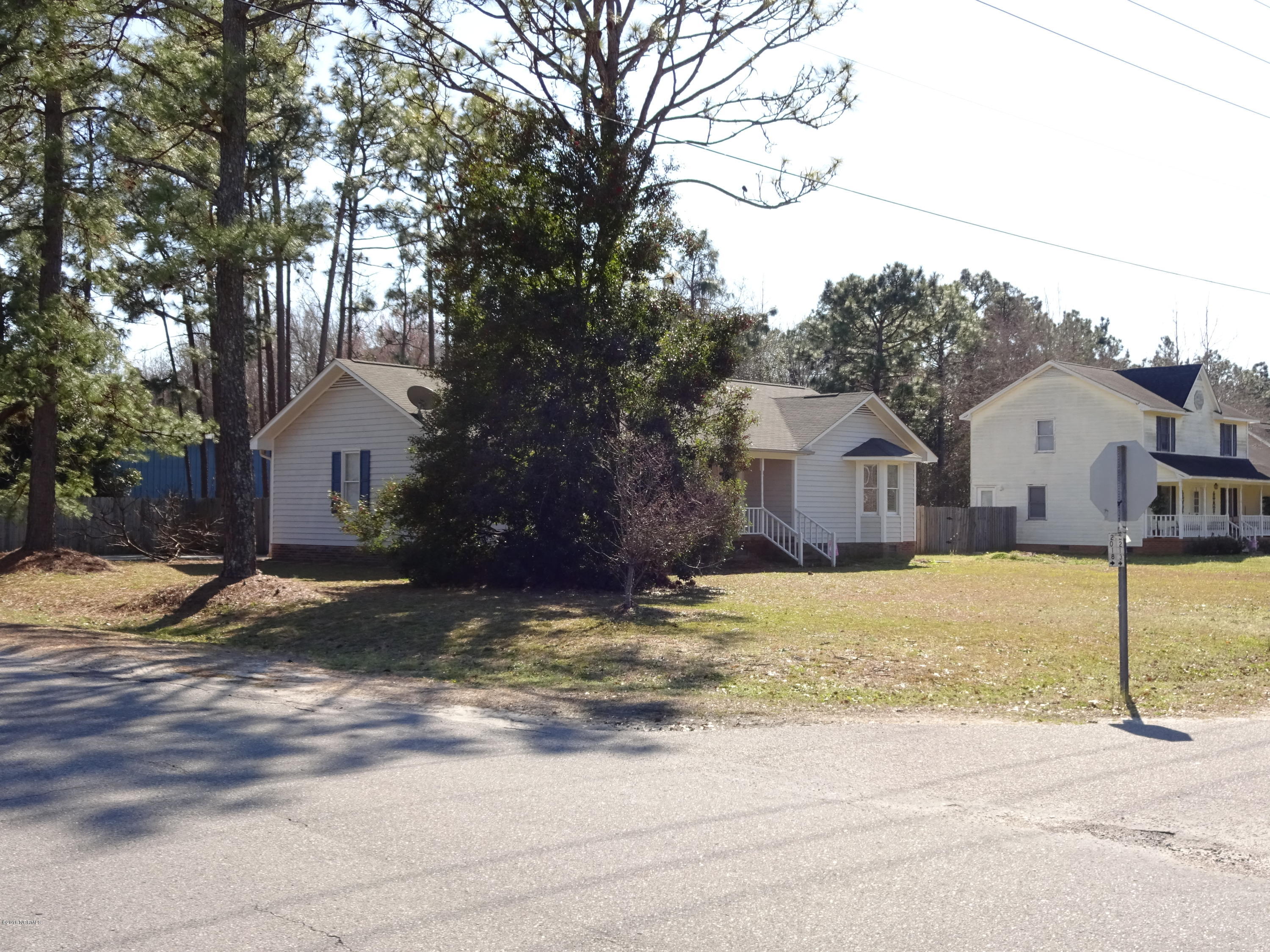 107 Albemarle Road Wilmington, NC 28405 - Photo 17 of 18 Huge Corner Lot