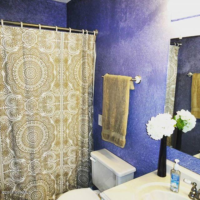 107 Albemarle Road Wilmington, NC 28405 - Photo 9 of 18 Hallway Bath