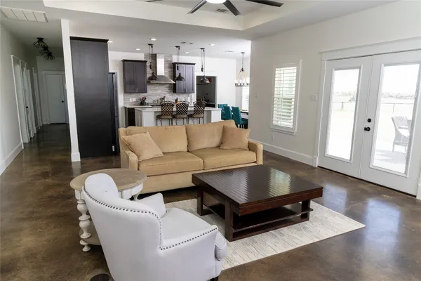 $1,035,000 | 5330 Indian Trail Lane, Brenham, TX 77833