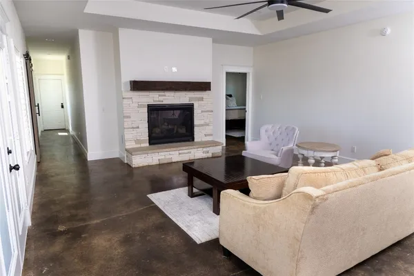 $1,035,000 | 5330 Indian Trail Lane, Brenham, TX 77833