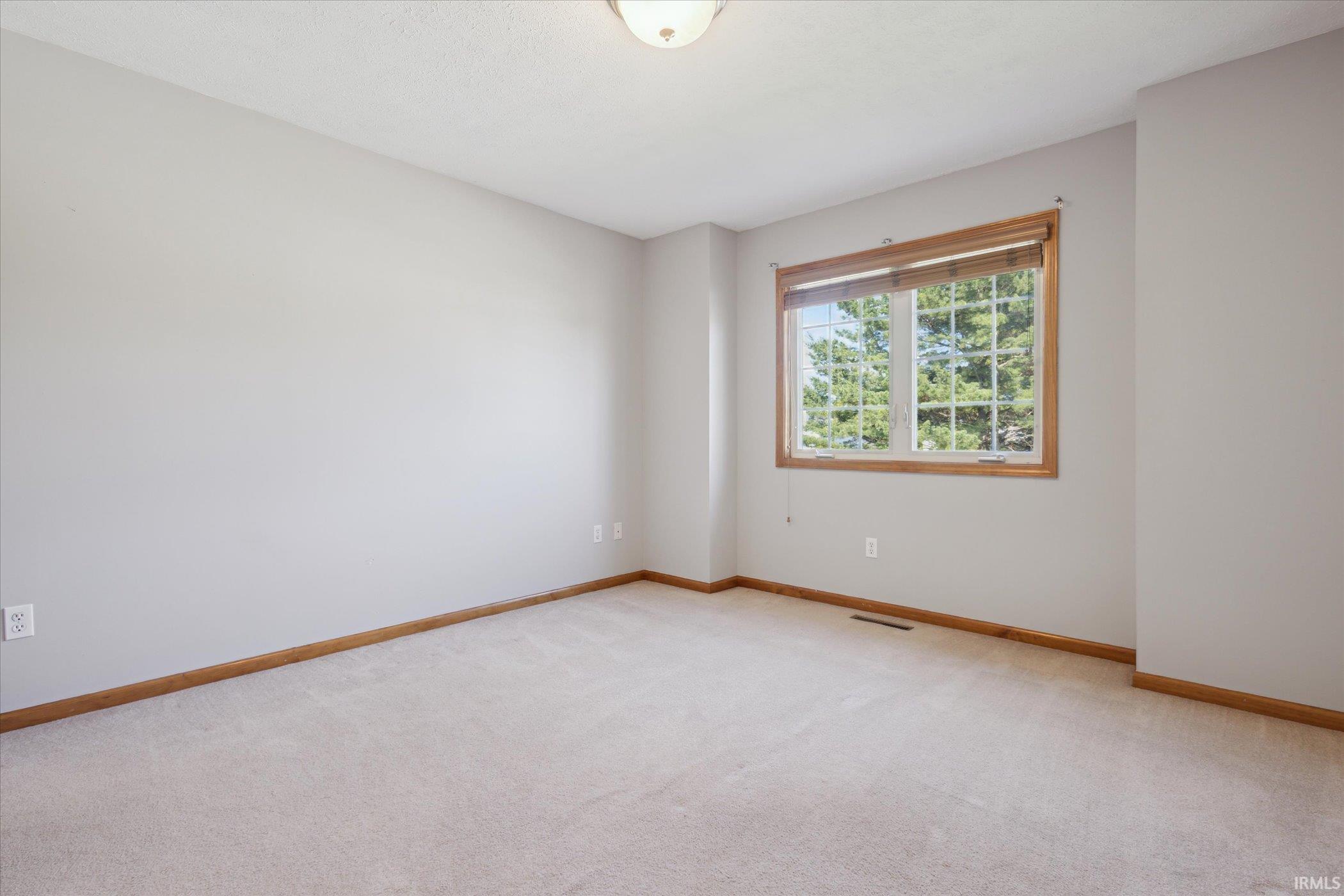 51804 Ridgetop Drive Granger, IN 46530 - Photo 21 of 36 Gallery Image 21