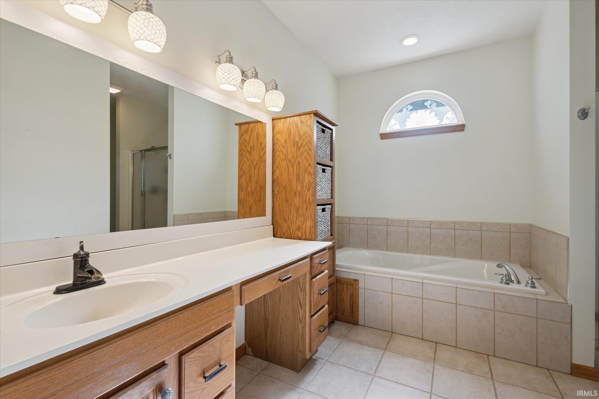 51804 Ridgetop Drive Granger, IN 46530 - Photo 7 of 36 Gallery Image 7