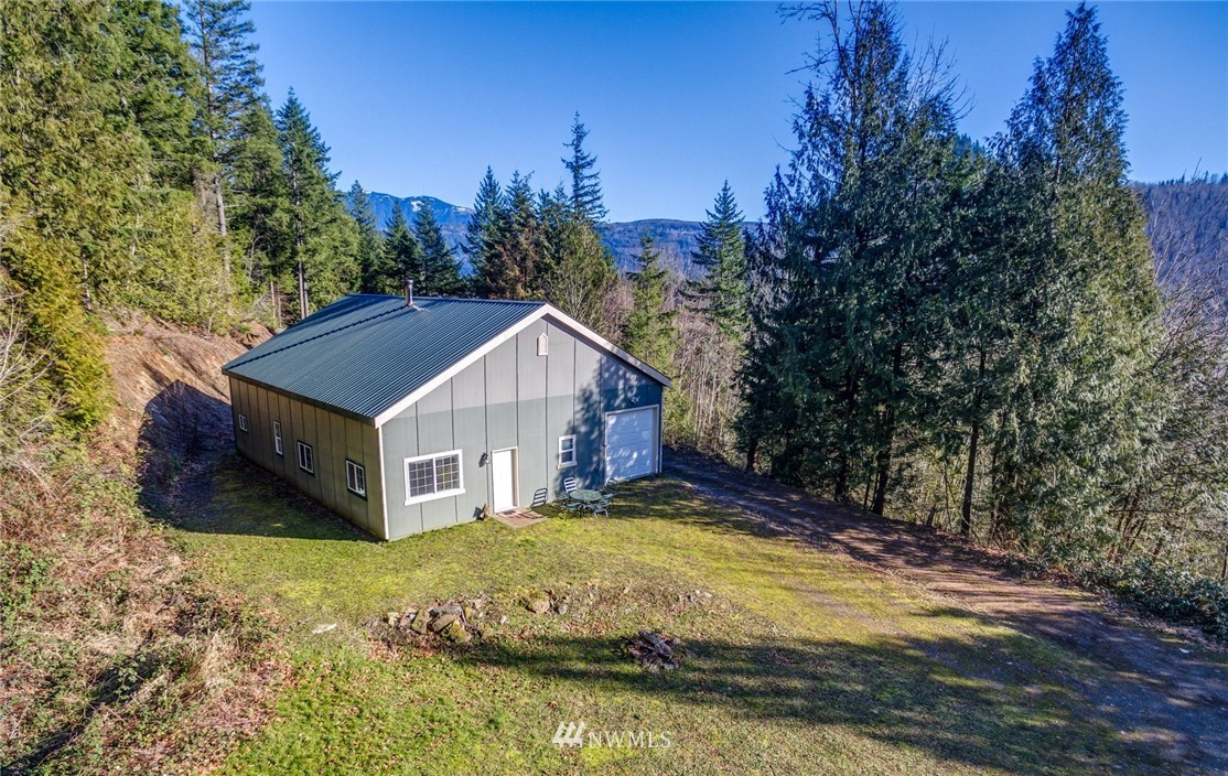 5538 Reese Hill Road Sumas, WA 98295 - Photo 1 of 25