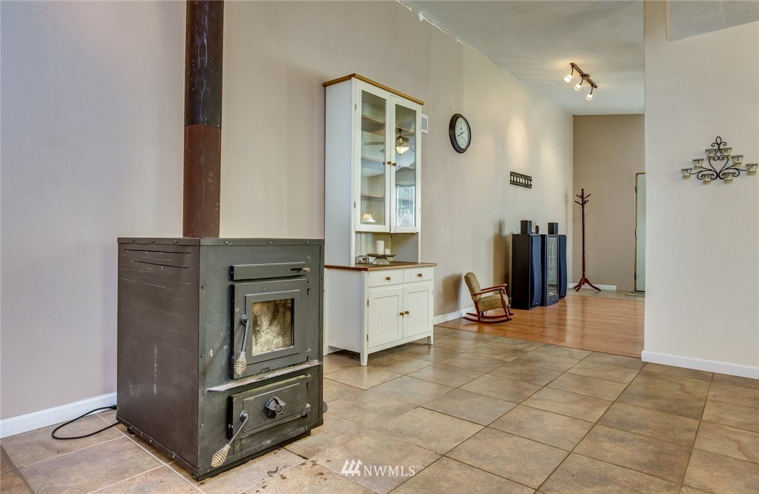 5538 Reese Hill Road Sumas, WA 98295 - Photo 11 of 25