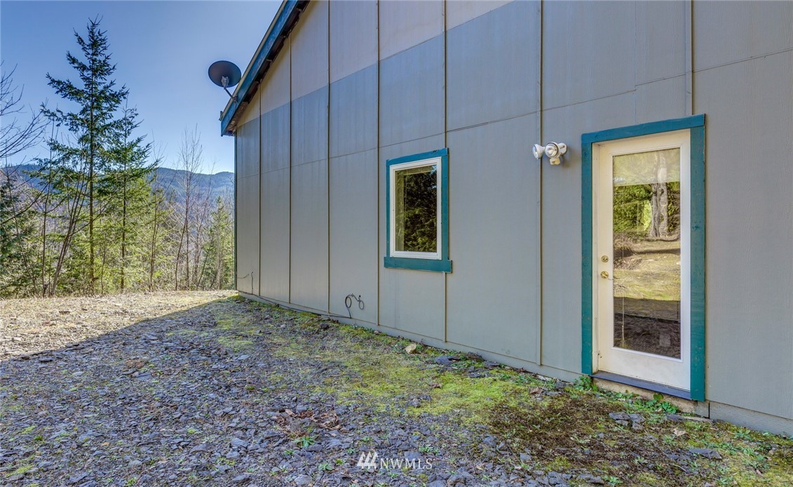 5538 Reese Hill Road Sumas, WA 98295 - Photo 21 of 25