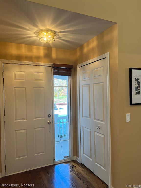 5397 Forest Ridge Drive, Unit 2 Clarkston, MI 48346 - Photo 8 of 44