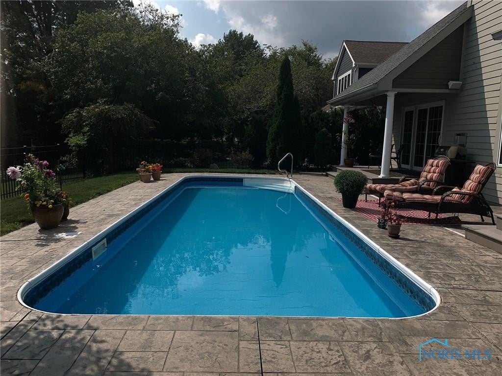 9432 Sheffield Road Perrysburg, OH 43551 - Photo 12 of 14 Gallery Image 12