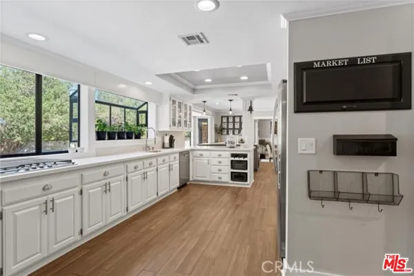 $5,990 | 2729 Parton Circle, Lancaster, CA 93536