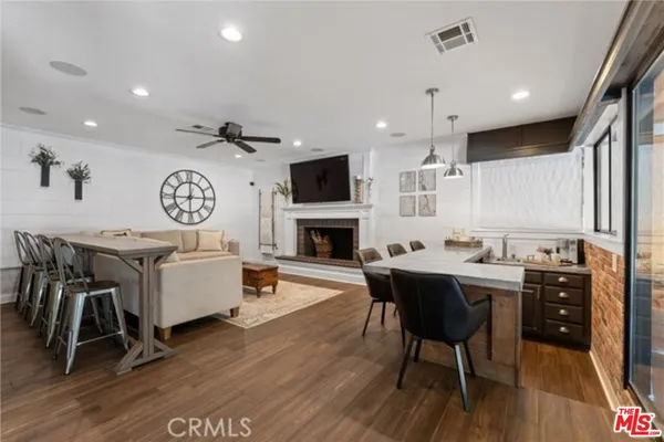 $5,990 | 2729 Parton Circle, Lancaster, CA 93536