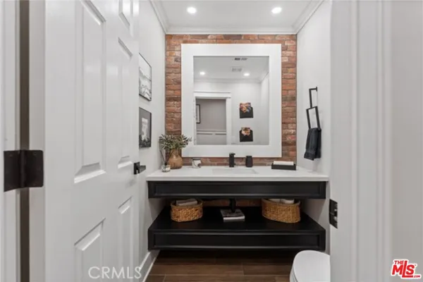 $5,990 | 2729 Parton Circle, Lancaster, CA 93536