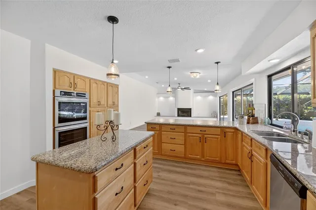 $539,990 | 511 Sportsman Park Drive, Seffner, FL 33584