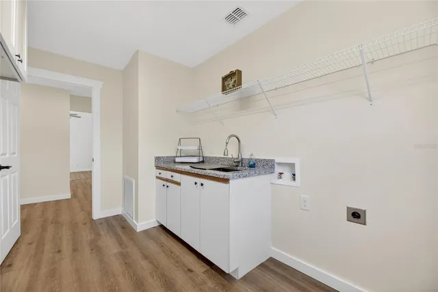 $539,990 | 511 Sportsman Park Drive, Seffner, FL 33584