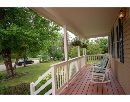 10 Henrys Path Upton, MA 01568 - Photo 4 of 37 Gallery Image 4