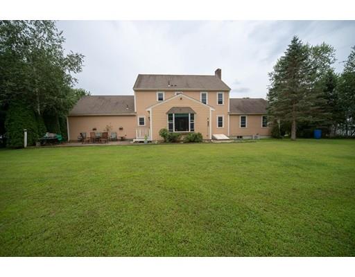 10 Henrys Path Upton, MA 01568 - Photo 8 of 37 Gallery Image 8