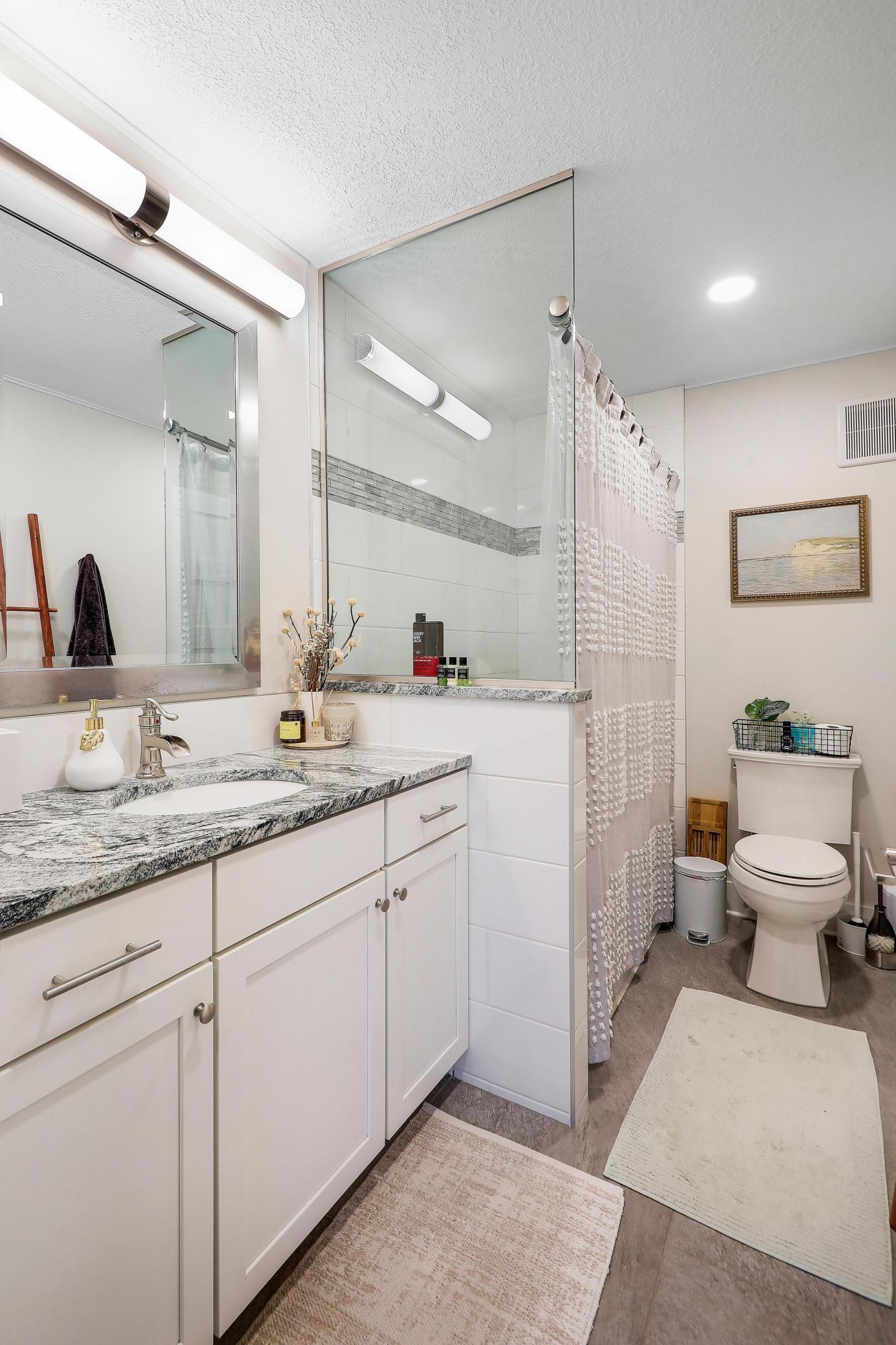 10511 Cedar Lake Road, Unit 212 Minnetonka, MN 55305 - Photo 17 of 47